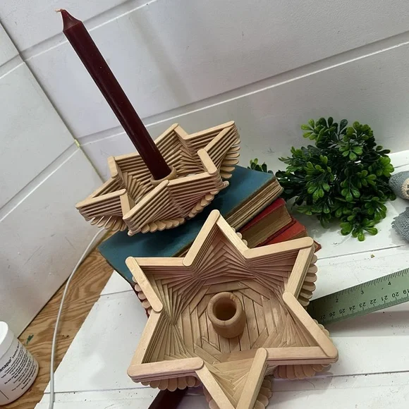 Tramp-art inspired Star-Shaped Wooden Candle Holders - Picture 3 of 8